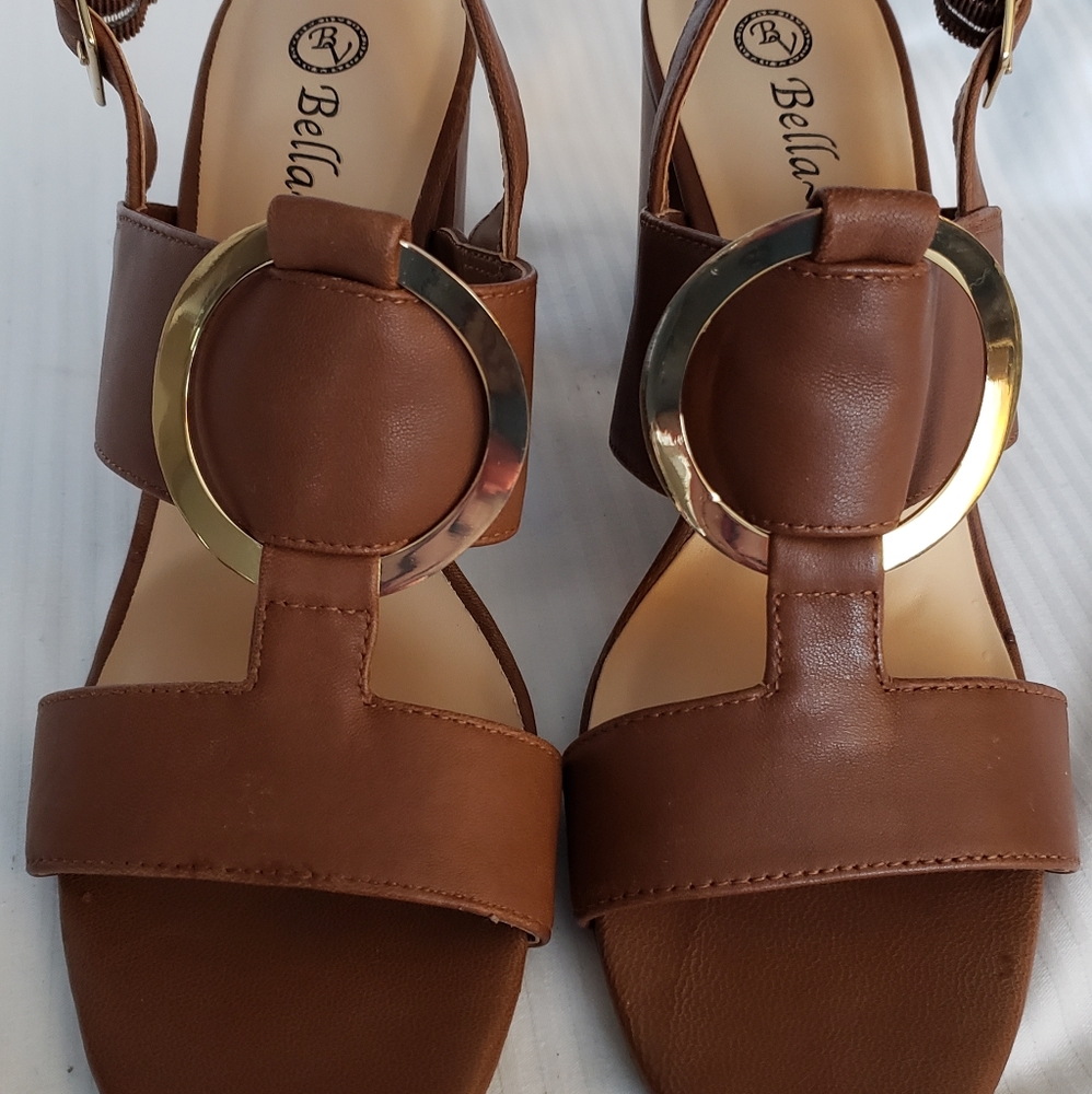 Bella Vita Sandals